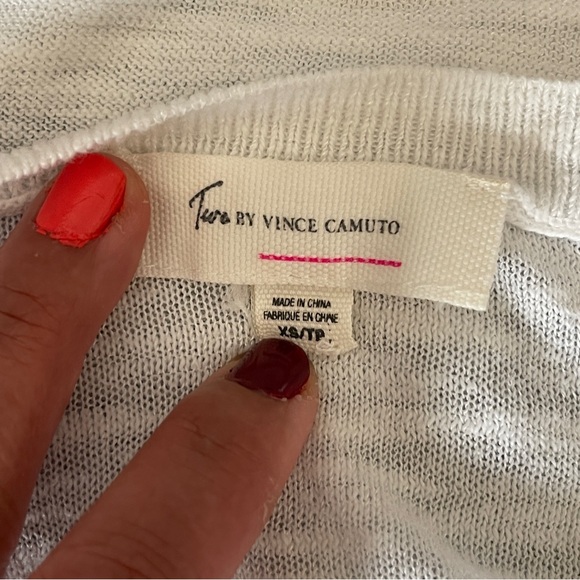 Vince Camuto Grey & White Stripe Crew Neck 3/4 Sleeves Fall Top Size XS - Picture 3 of 5